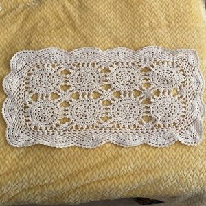 Vintage Doily - off white
